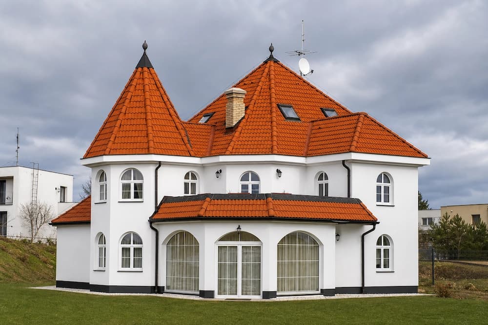 Rekonstruovaná střecha rodinného domu se střešními okny VELUX